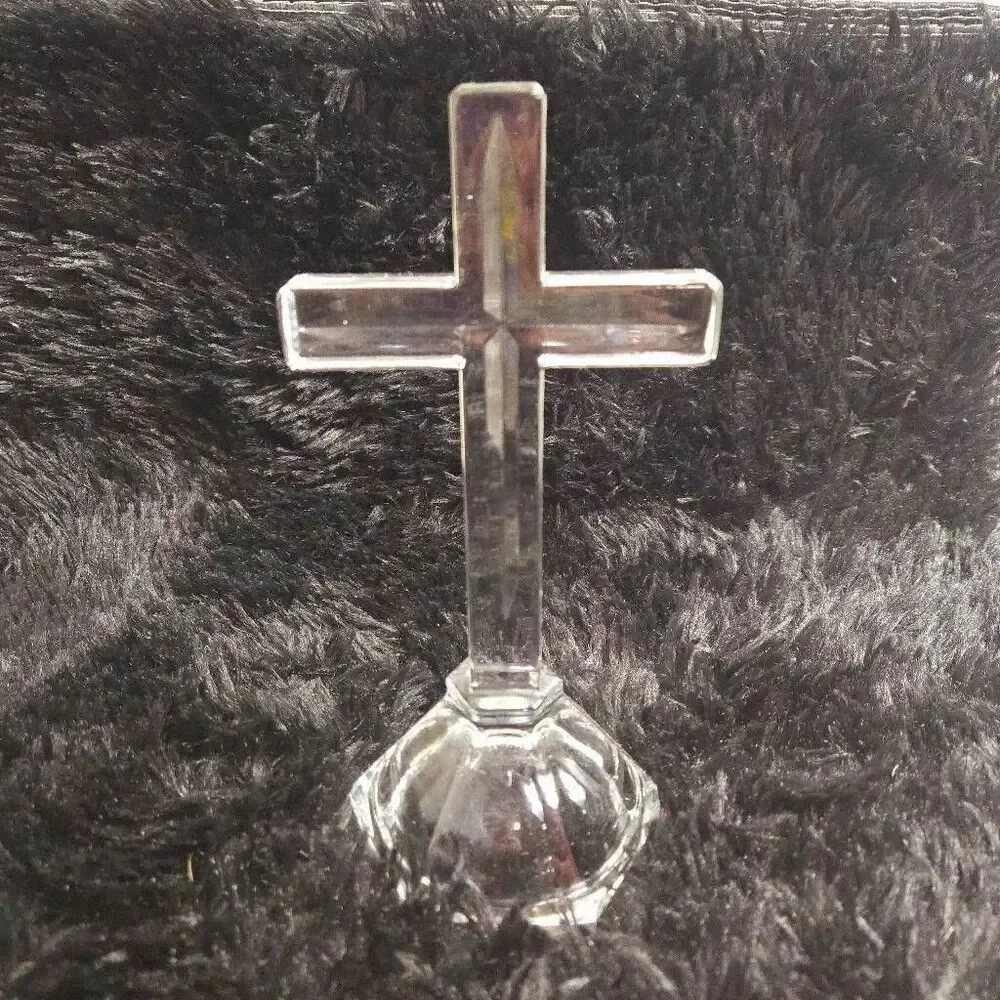 Imperial Estate Crystal Cross / Crucifix 24% Lead Crystal 8